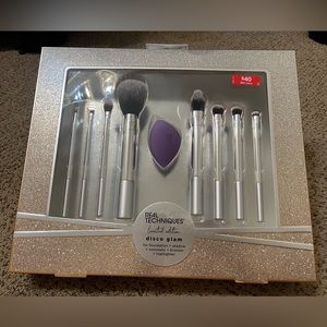 NEW* REAL TECHNIQUES Limited Edition Disco Glam Brush Gift Set